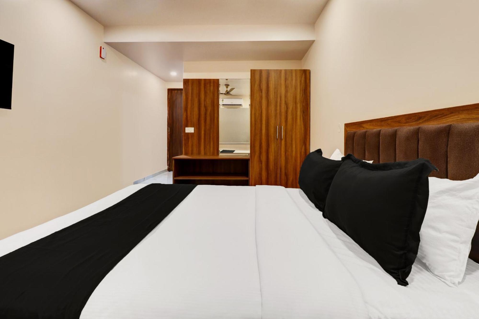 Super Townhouse Arekere Near Mithai Mahal Μπανγκαλόρ Εξωτερικό φωτογραφία